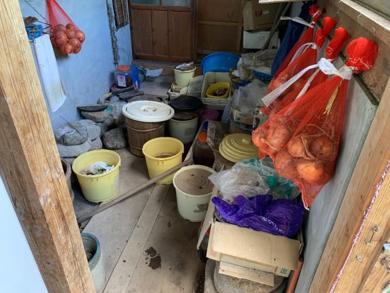 【奥出雲町 A様】倉庫の不用品回収の作業実例