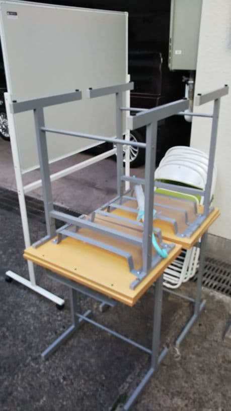 2020.12.17
【岡山市北区 A様】粗大ゴミ回収【机】