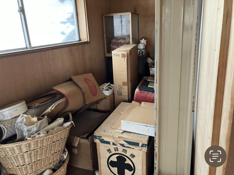 解体に伴う不用品回収の作業前