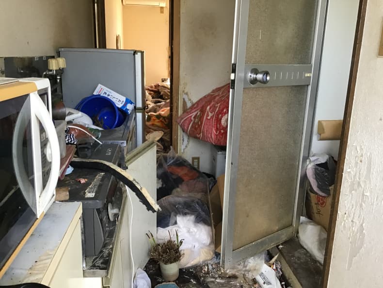 2023.09.06
【栃木県宇都宮市 I 様】退去に伴うゴミ屋敷の不用品回収