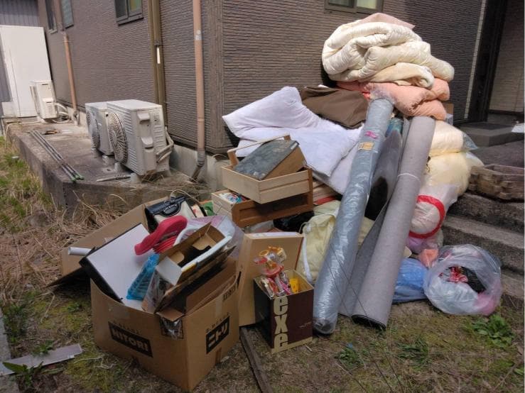 2025.04.17
【倉吉市 I様】家の内・外の不用品回収『お任せして大正解でした』