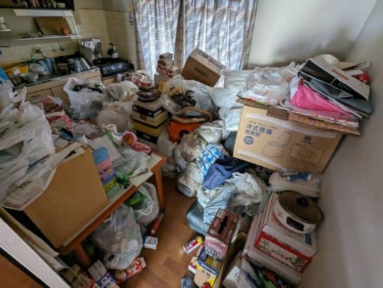 2023.08.10
【高松市 H様】市営住宅退去に伴うゴミ屋敷清掃の作業事例