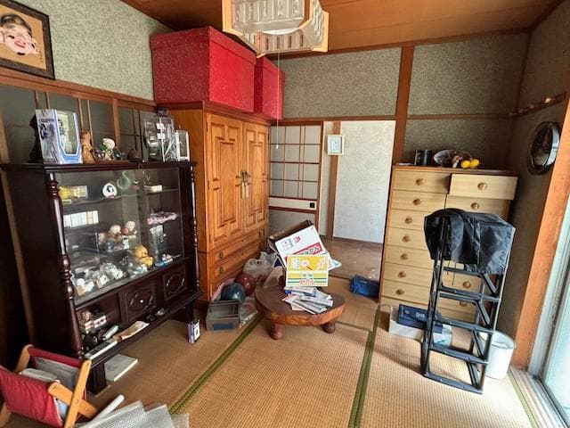 高松市の遺品整理・空き家片付けの作業前