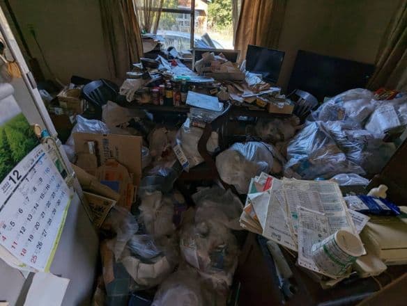 2023.04.14
【高松市 I様】遺品整理に伴うゴミ屋敷清掃の作業事例
