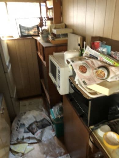 2022.11.30
【大阪市城東区 H様】片付けに伴う不用品回収の作業実例