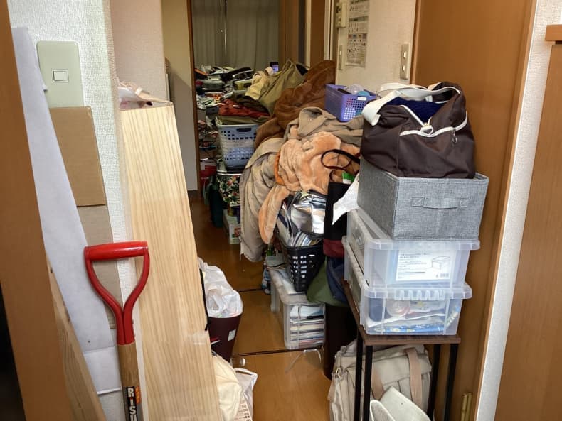 引越しに伴う不用品回収作業前