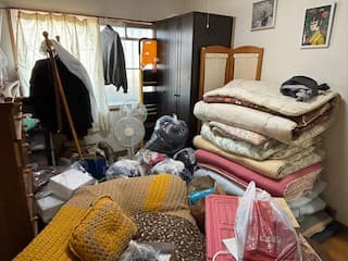 高松市で県営住宅退去に伴う遺品整理の作業前