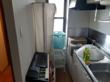 高崎市の冷蔵庫処分の作業前