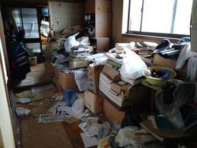 2021.08.24
【大山町 K様】2tトラック3台分の不用品回収の作業事例