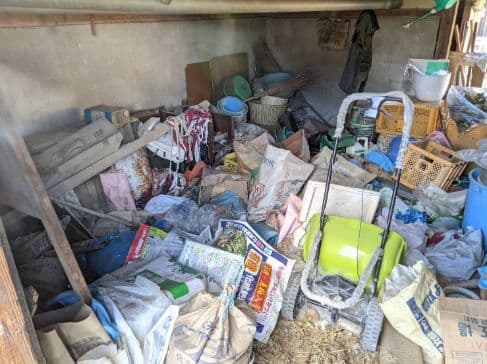2022.02.20
【高松市 N様】ゴミ屋敷状態の納屋の片付けの作業事例