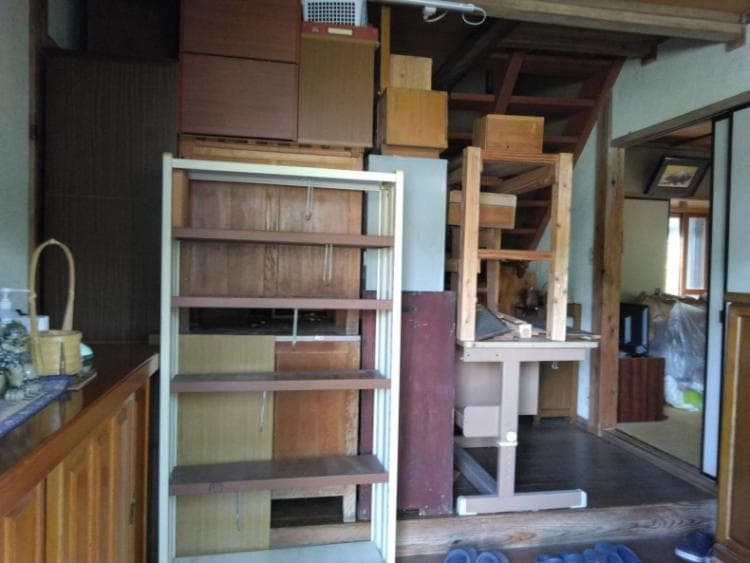 2024.09.27
【倉吉市 I様】遺品整理に伴う不用品回収『思い立った時にすぐに作業してもらえて助かりました』