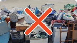 遺品整理士や産業廃棄物の許可での回収