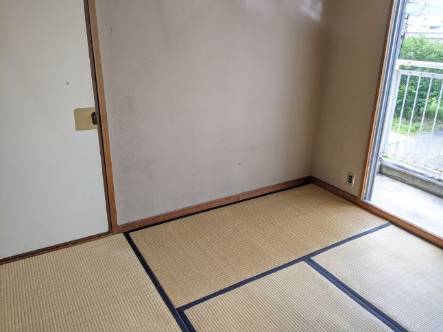 高松市市営住宅の遺品整理　寝室の作業後