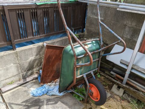 高松市の洗濯機や工具の不用品回収　作業前