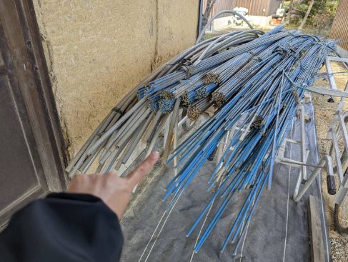 高松市の外回り不用品回収の作業前