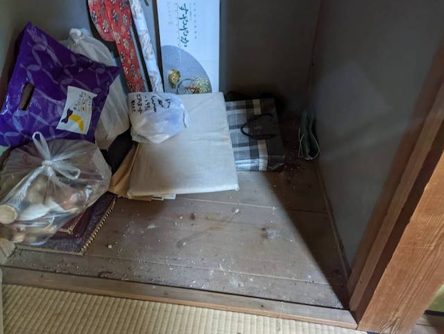 高松市の金庫処分に伴う不用品回収の作業後