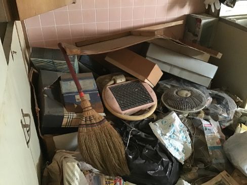 宇都宮市の2t車4台分のゴミ屋敷清掃の作業前