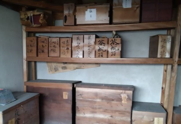 出雲市の骨董品回収の作業前