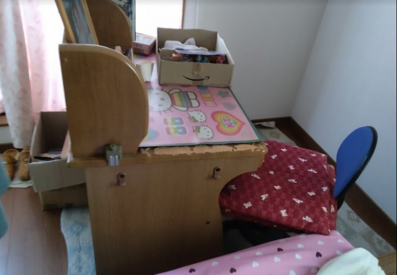 出雲市の学習机回収の作業前