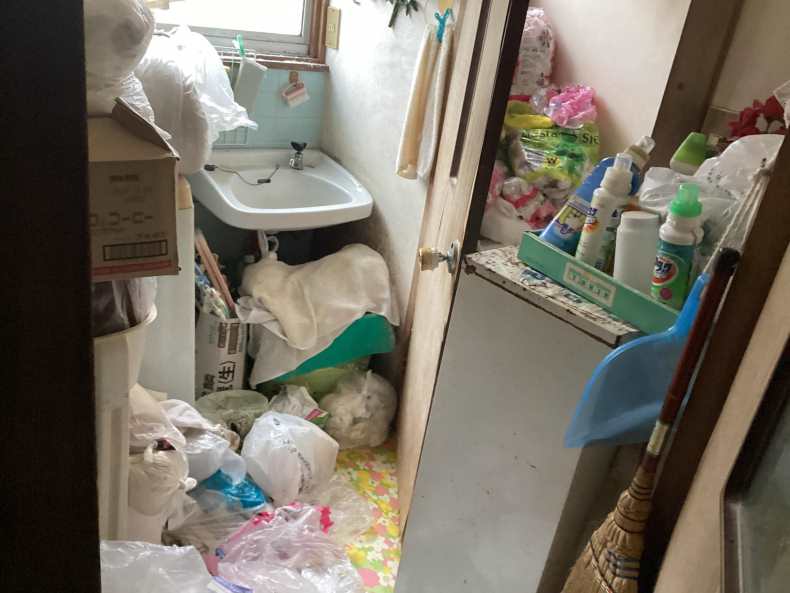 宇都宮市のゴミ屋敷回収作業前