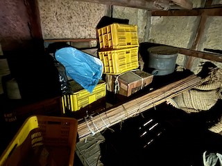 高松市の納屋の片付けの作業前