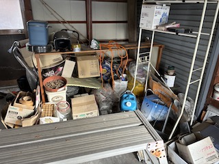 高松市のガレージ片付けの作業前
