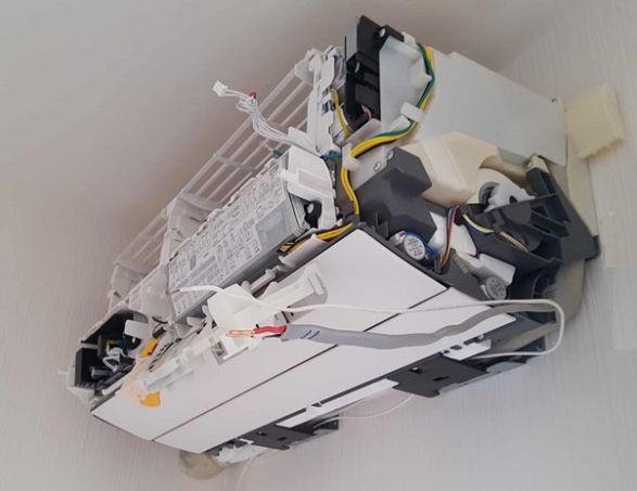 エアコンの処分は正しい方法でおこなうことが大切