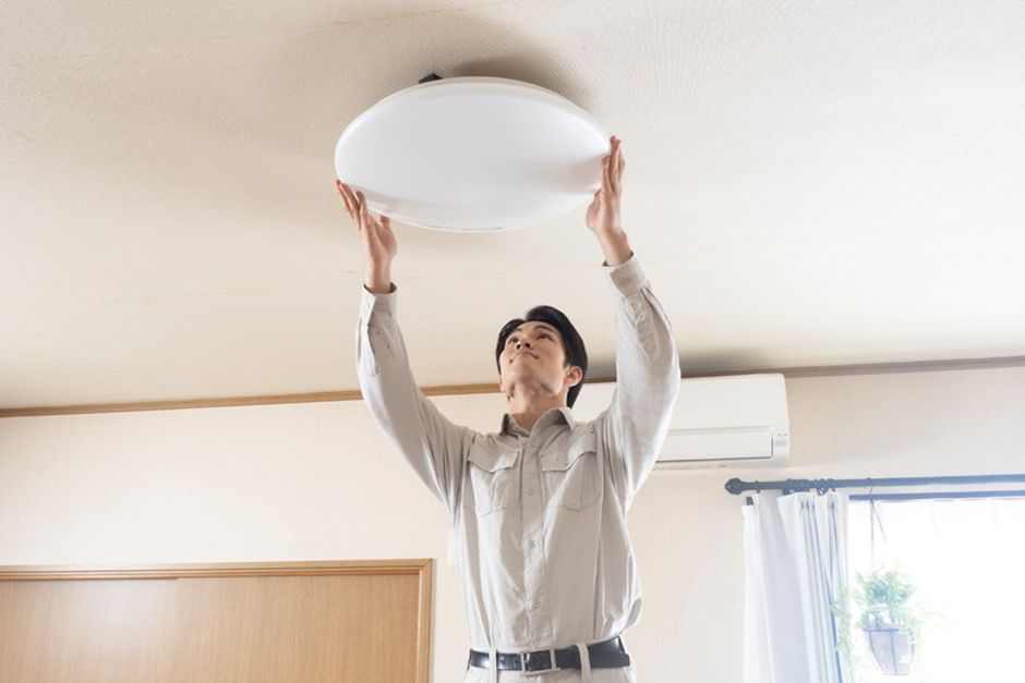 松山市で照明器具を処分する方法