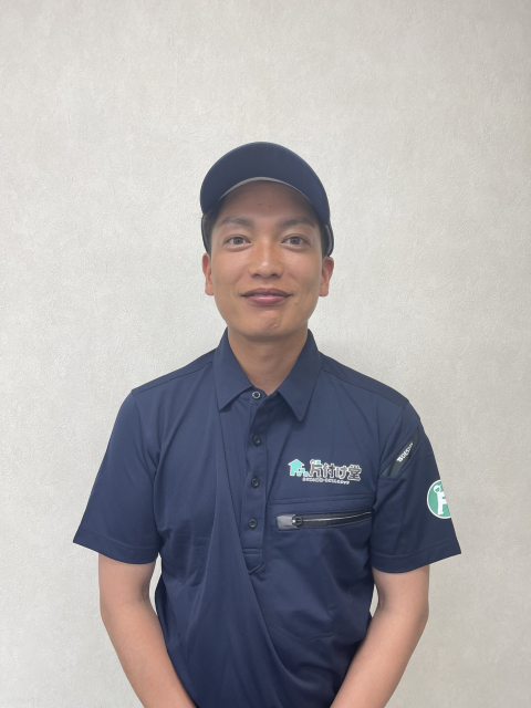 益田店スタッフ 店長の大賀です